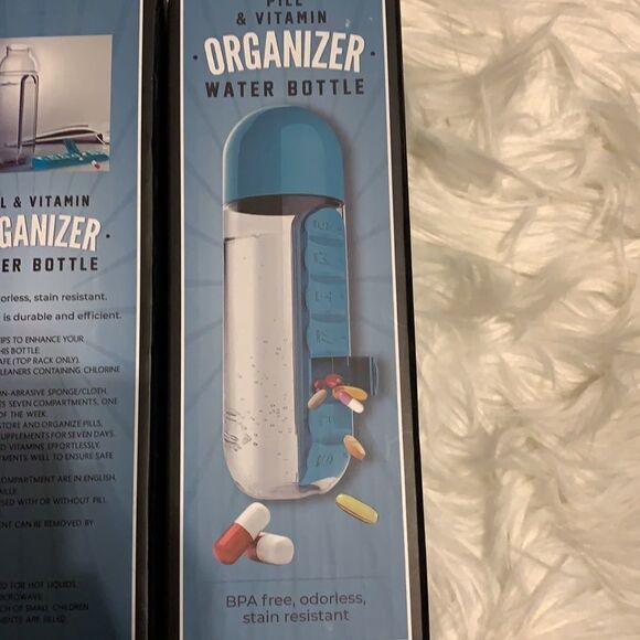 Set of two pill and vitamin organizers/water bottle NWT - Picture 3 of 6